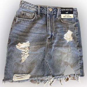 Hollister NWT Distressed Jean Skirt SZ 3